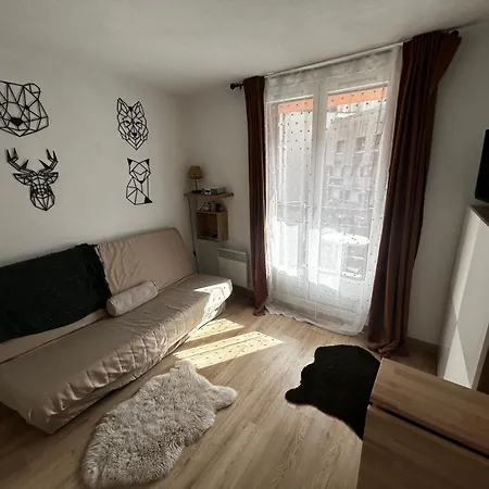 1850 Apartment Risoul